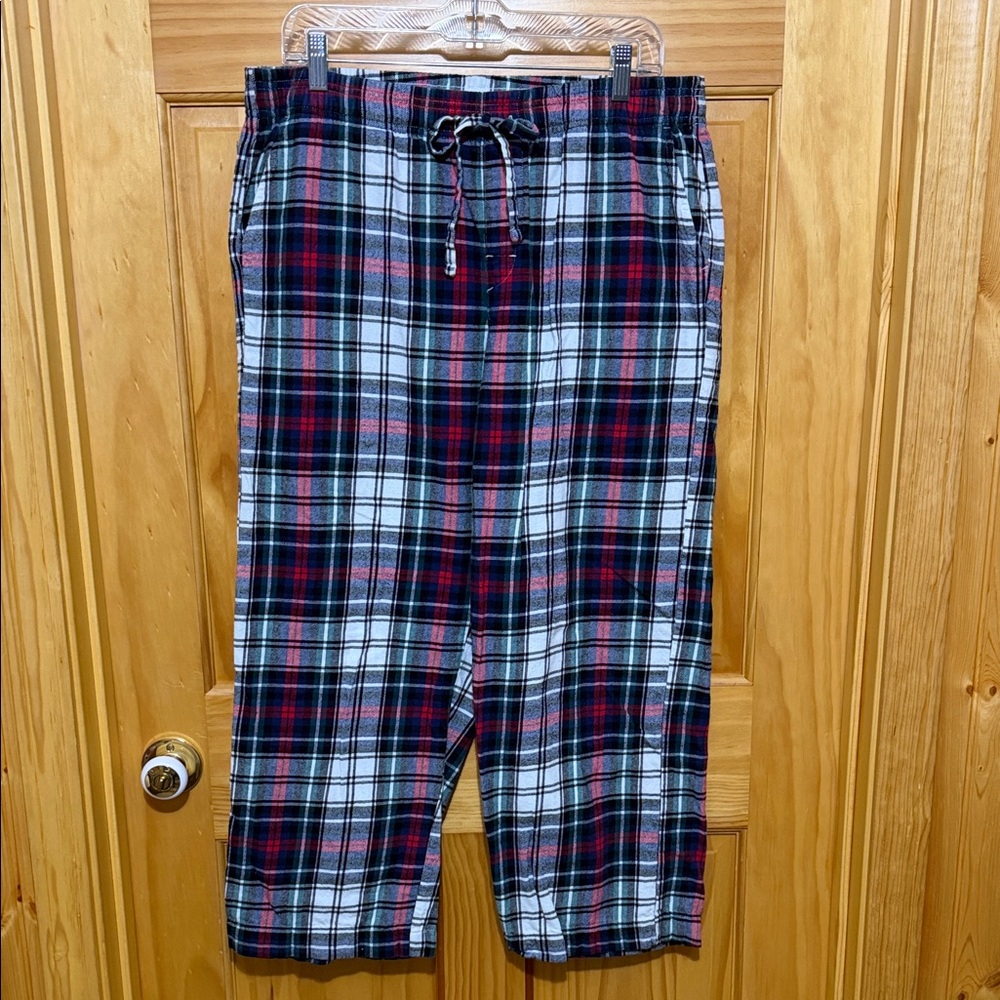 GAP Men's Red, Blue, Green & White Plaid Lounge Sleep Plants Size Large.